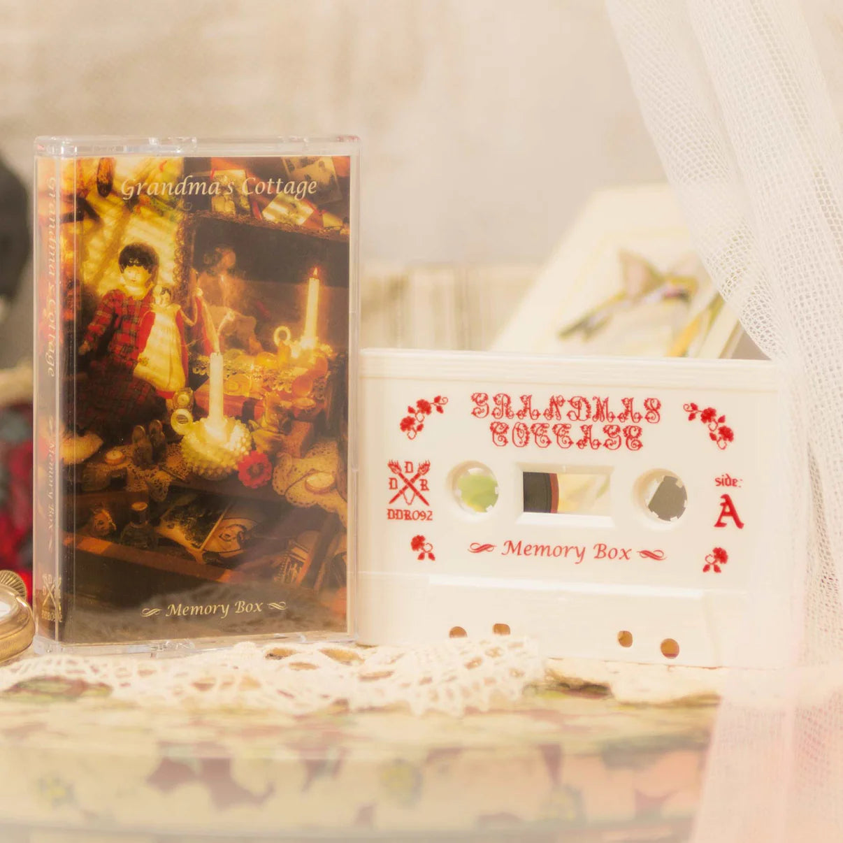 GRANDMA'S COTTAGE - Memory Box cassette